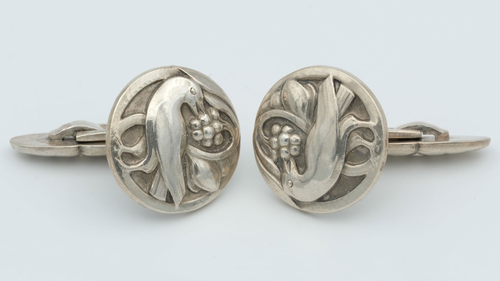 A pair of Georg Jensen sterling silver cufflinks (1 of 3)