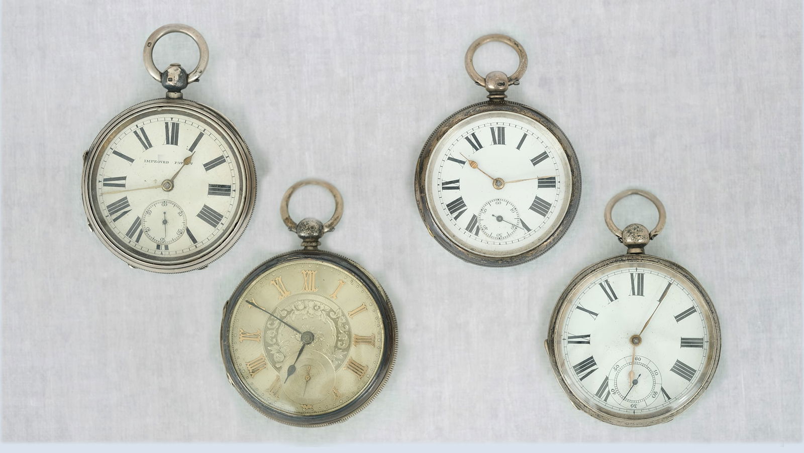 A lot of Four Antique Silver Pocketwatches with Sheffield hallmarks. One with a Silver dial. 19th (1 of 13)