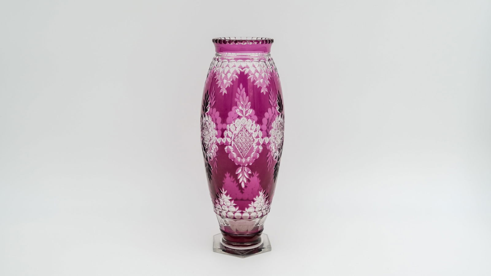 A crystal vase by Val Saint Lambert in purple and clear satiné cut. Design Joseph Simon, 1930's.: A crystal vase by Val Saint Lambert in purple and clear satiné cut. Design Joseph Simon, 1930's. Condition: there are two minor chips on the side of the top edge. There is one chip of approx 0.5