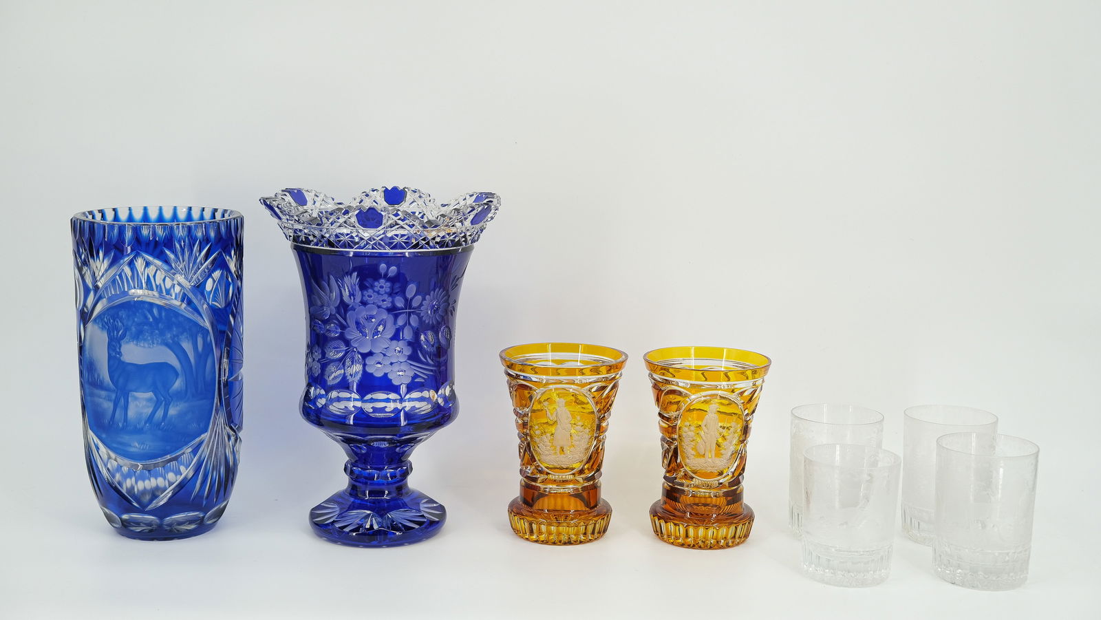 An assembled lot German Boheand four cristal decorated white whiskey glasses. Late 20th Century (1 of 11)