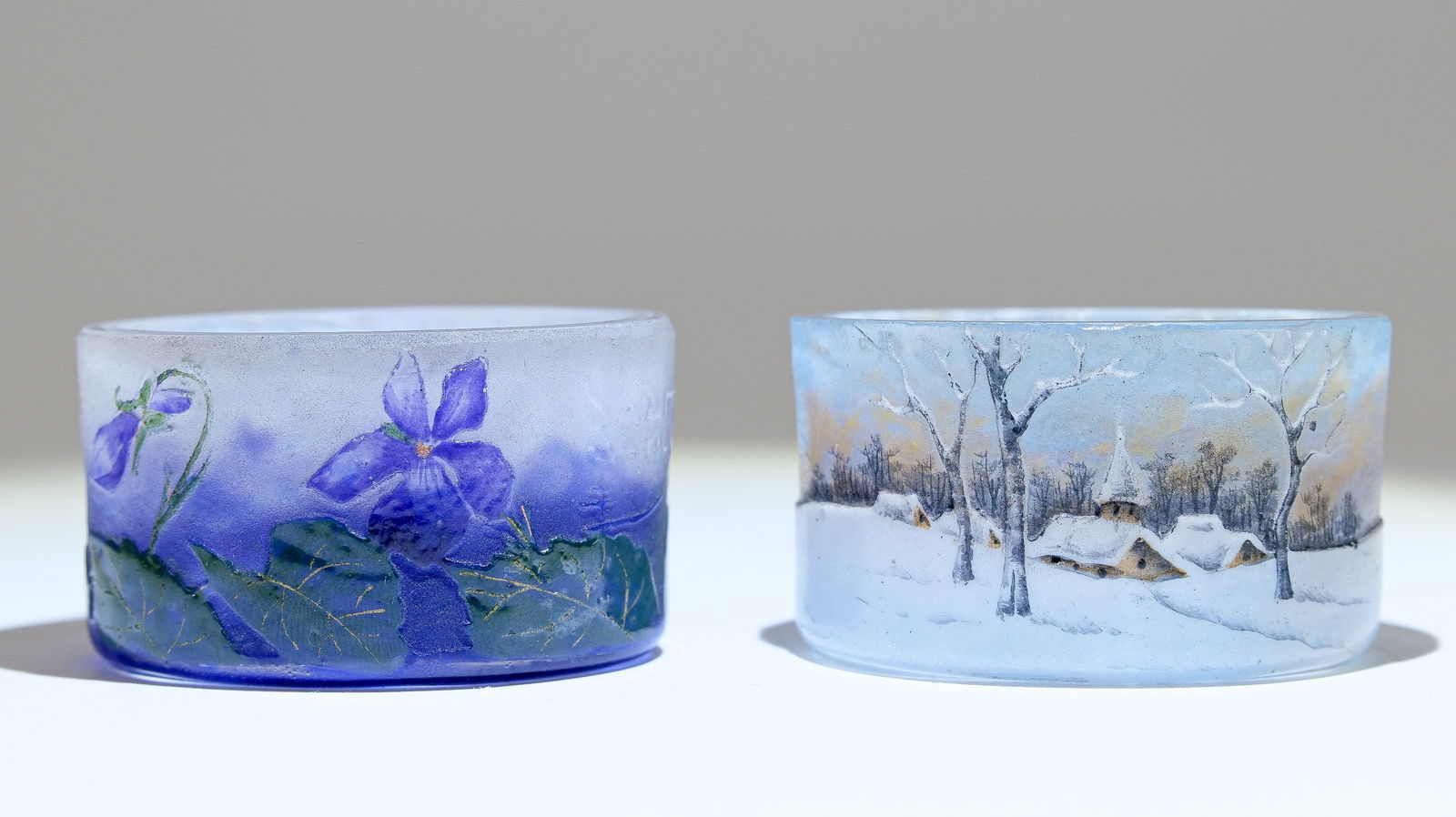 A composed lot of two French DAUM Nancy miniature acid-etched glass vases (1 of 10)