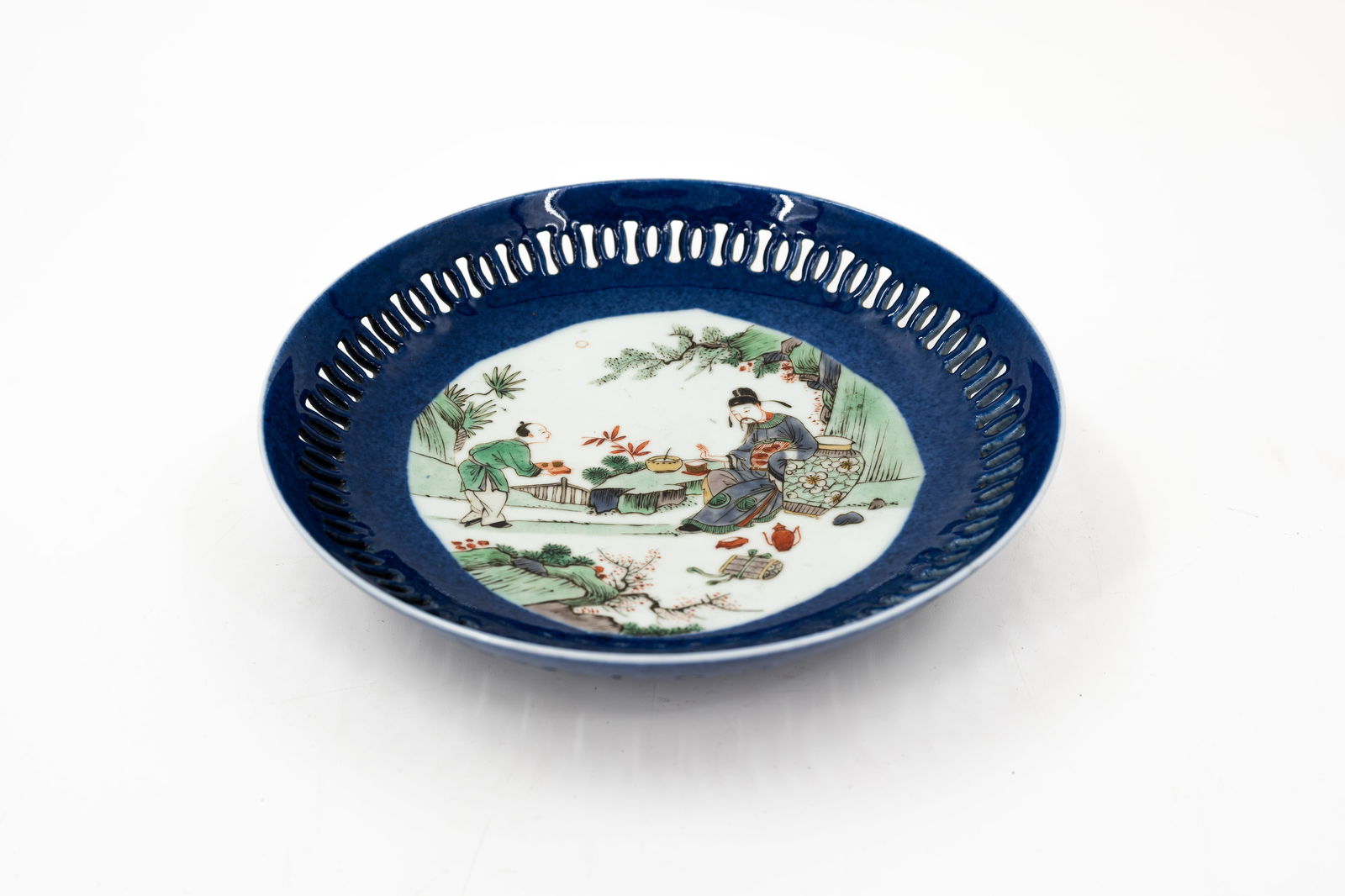 A Chinese Famille verte decorated and openwork blue poudre dish (1 of 7)