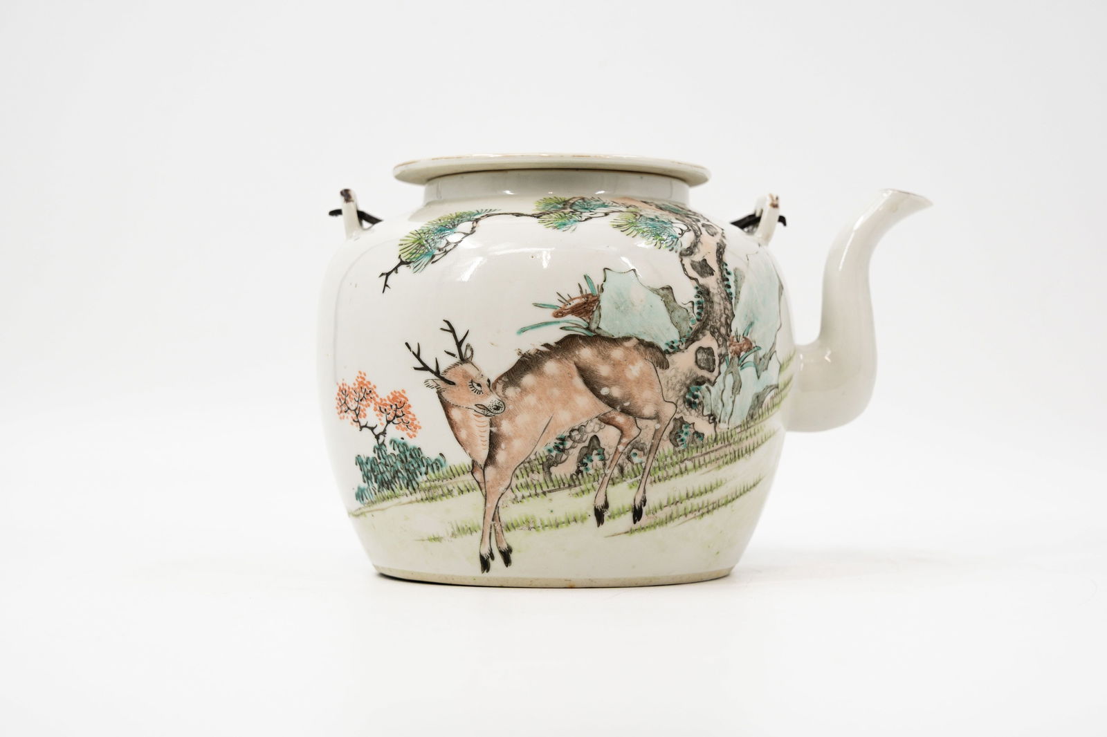 A large Chinese Qianjiang two-side decorated covered porcelain teapot (1 of 13)