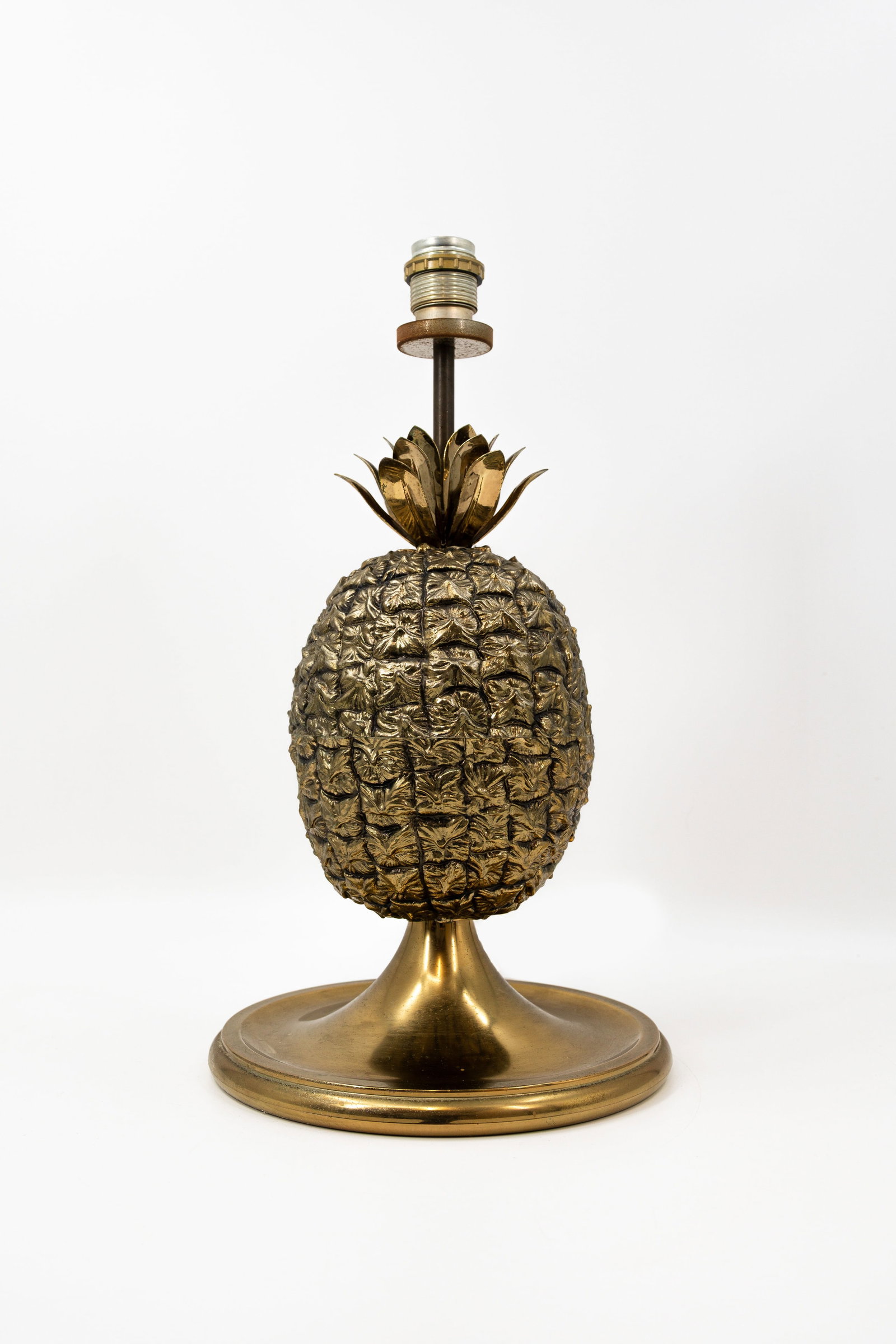 A large and vintage pineapple shaped brass table lamp (1 of 7)