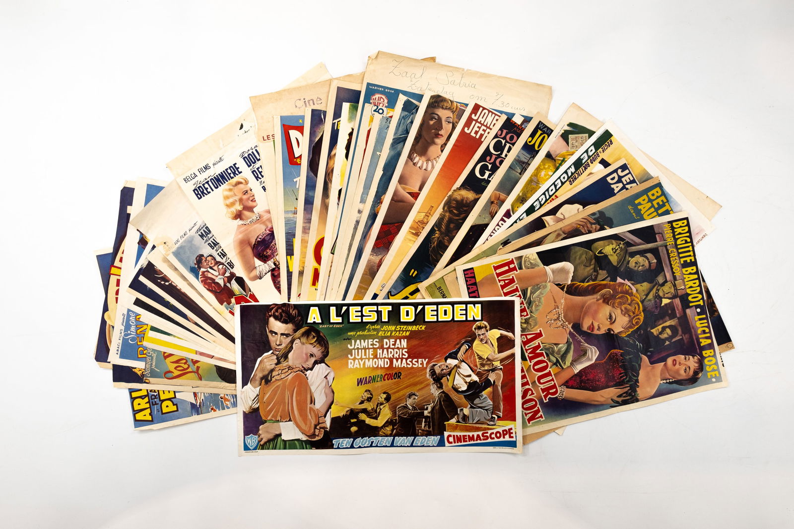 A lot of 42 original Belgian vintage movie theater posters, mostly with a romantic theme (1 of 7)