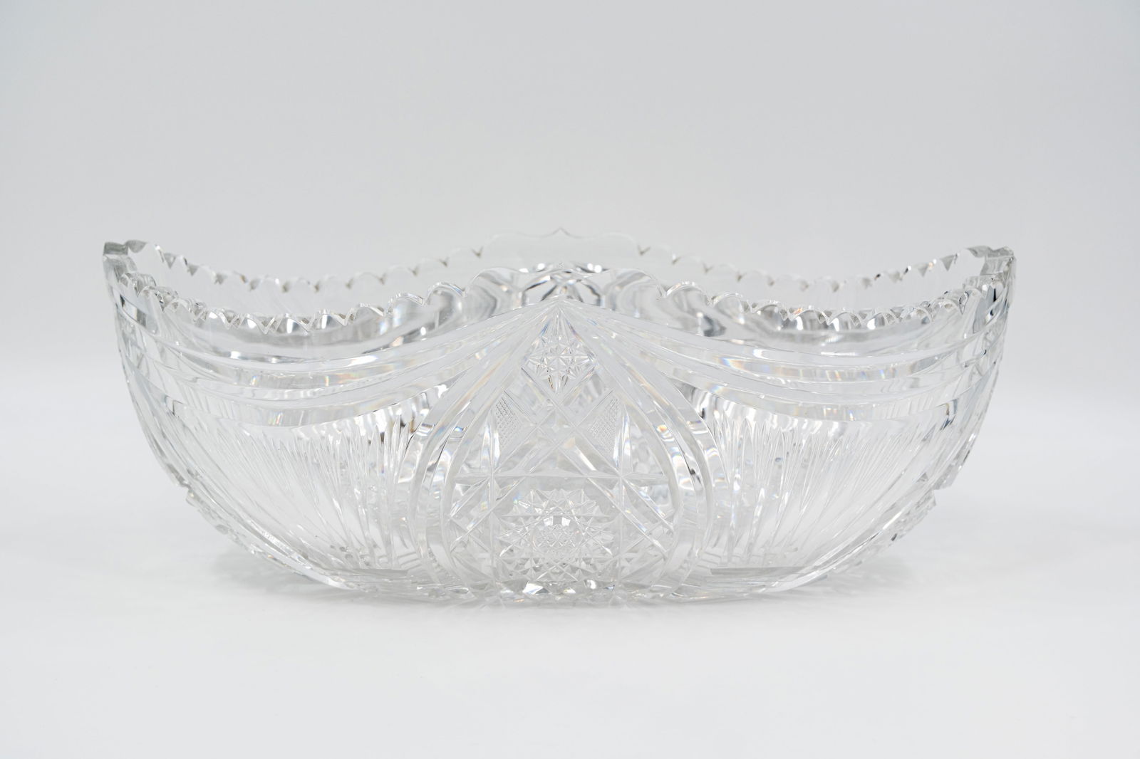 A large Belgian clear cut crystal bowl model "Moscou" by Val Saint Lambert (1 of 7)
