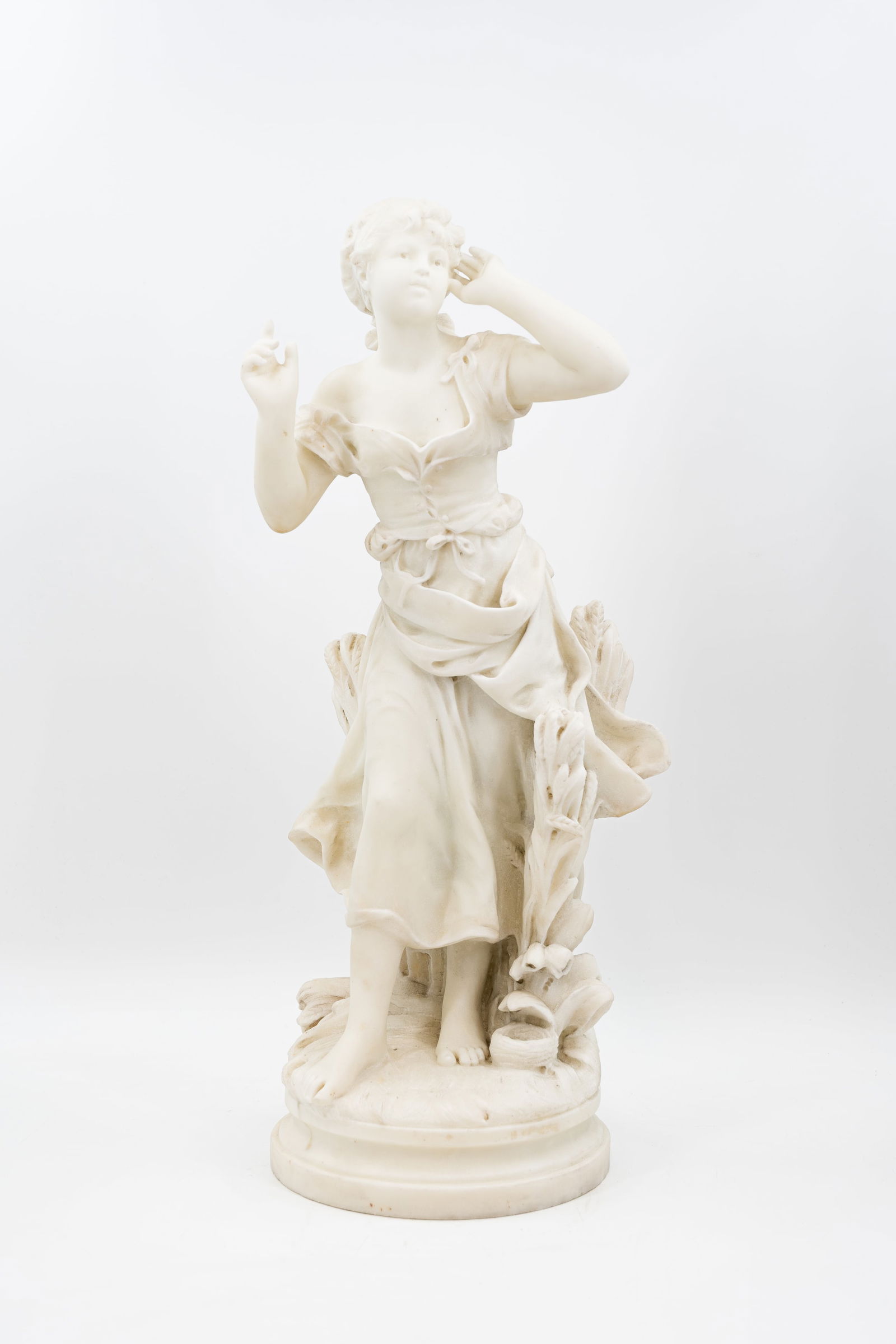 Hippolyte MOREAU (1832-1926). An antique carved white marble sculpture of a young girl (1 of 7)