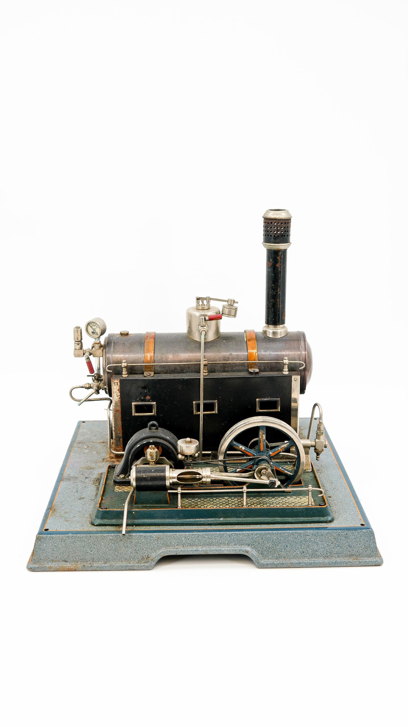 A vintage steam engine machine by MARKLIN Germany (1 of 12)