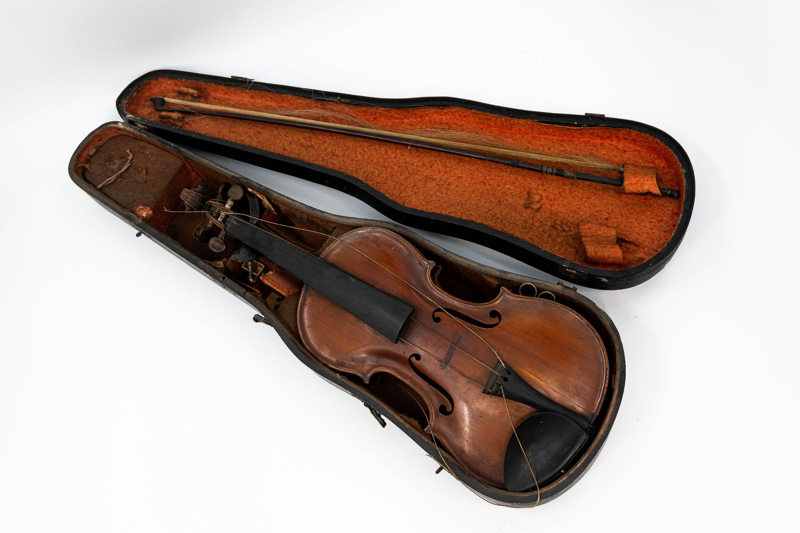 An antique violin in protecting box after Antoni Nepos and bow by TOURTE: An antique violin in protecting box after Antoni Nepos and bow by TOURTE. Inside marked: Copy de Amatius Cremoniea Hieroni Antoni Nepos Fecit 1676. Bow marked by TOURTE shows damage, report available