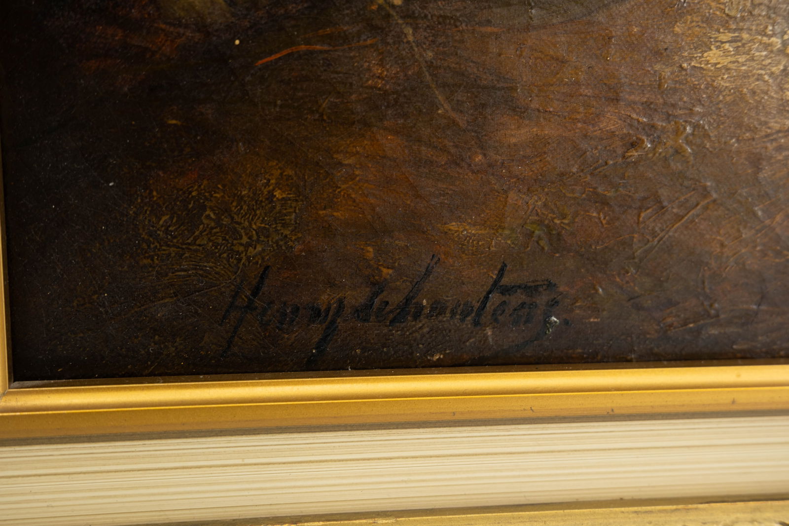 In the manner of Henry SCHOUTEN (1857/64-1927). An antique oil on canvas painting of hunting dogs - 3