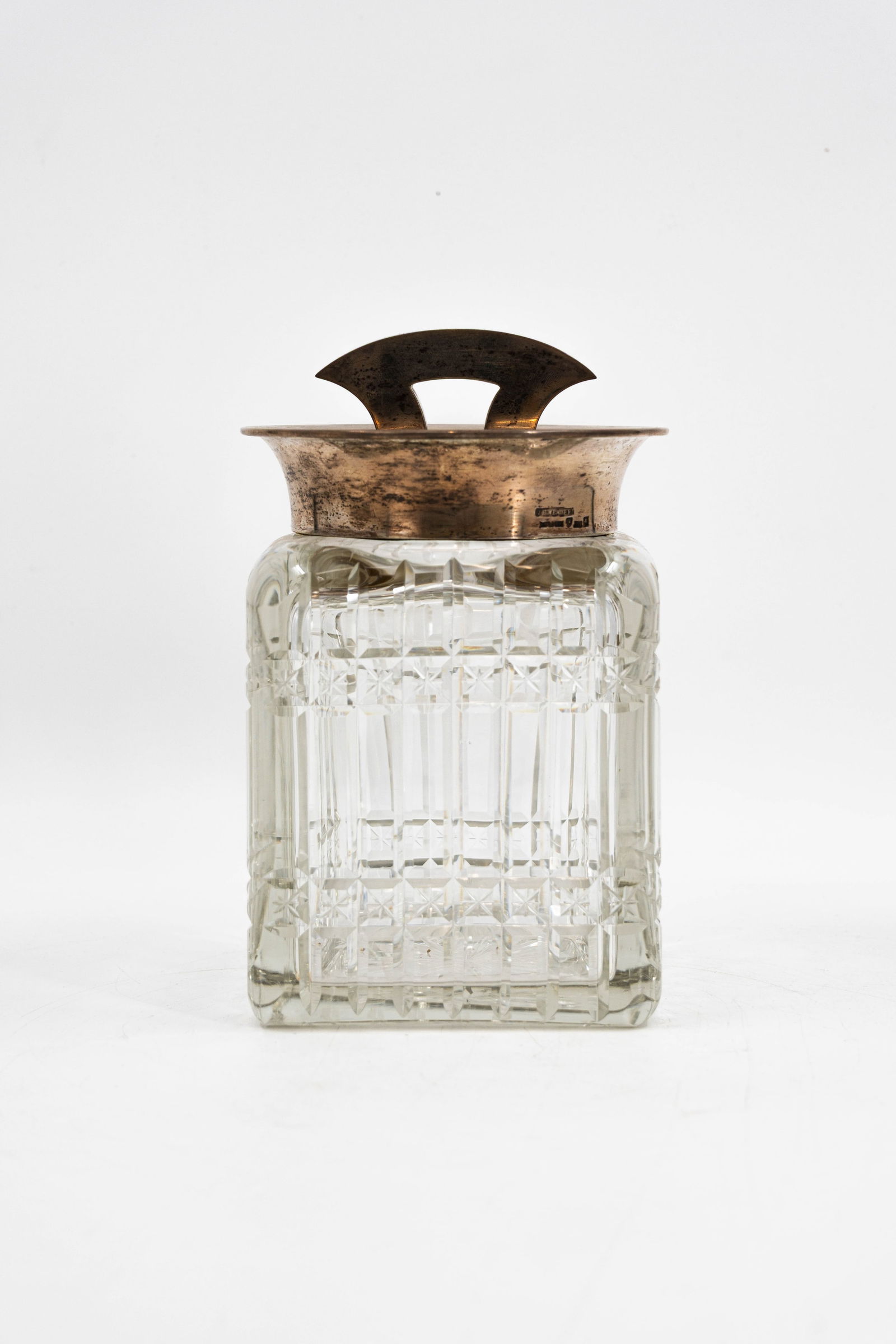 An art deco J.H. Werner Berlin covered cut crystal candy pot with silver mounting (1 of 11)