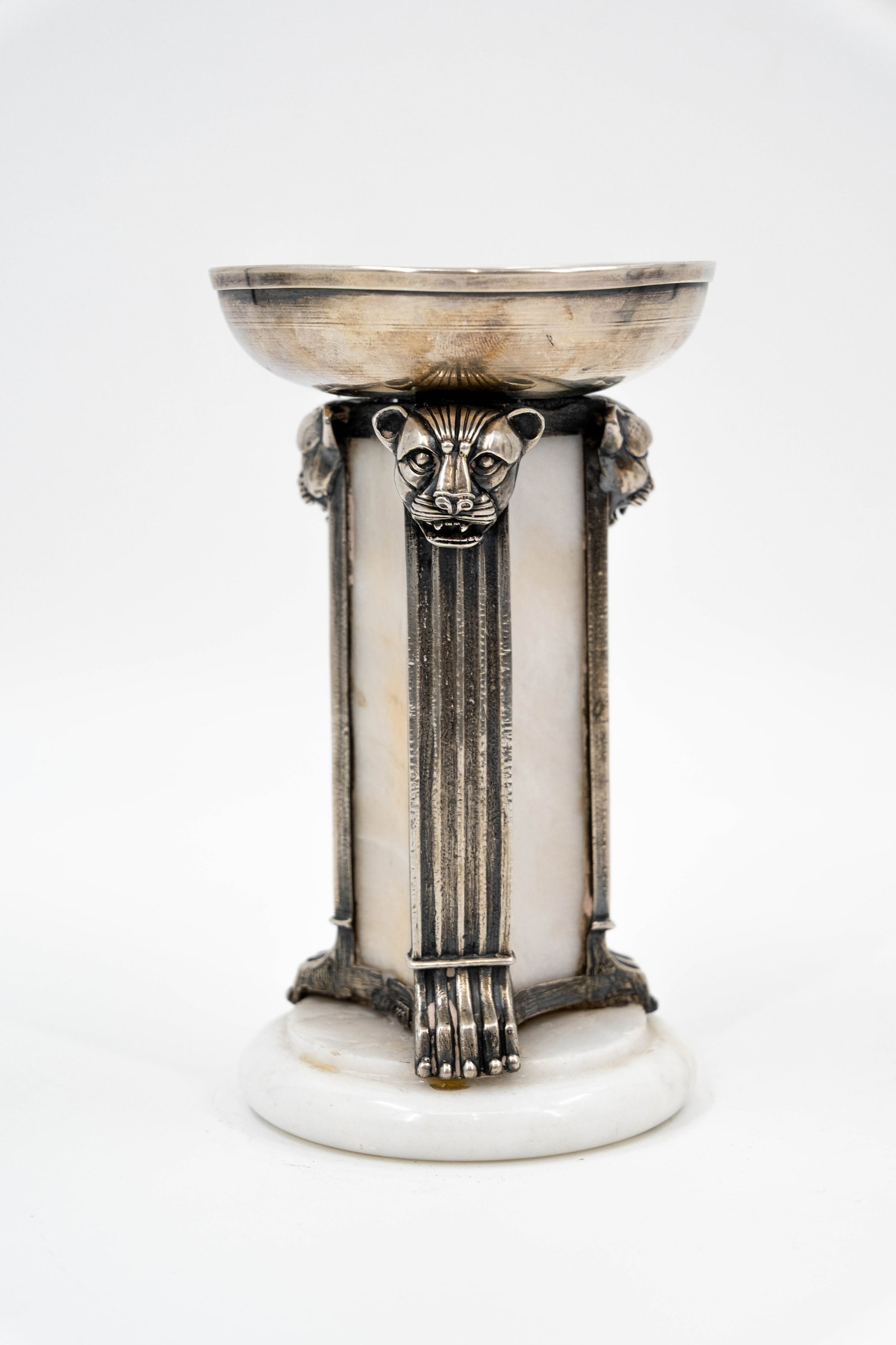 An art deco style pair silver mounted alabaster marble urn vases with Jaguar shaped head - 5