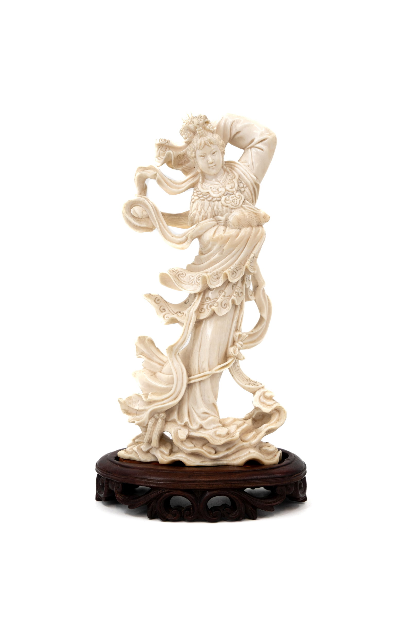An antique Chinese carved ivory figural sculpture of a lady holding a rabbit: An antique Chinese carved ivory figural sculpture of a lady holding a rabbit. Standing on a wooden base. First half 20th century. Comes with European Cites document, for EU shipping only. With number 