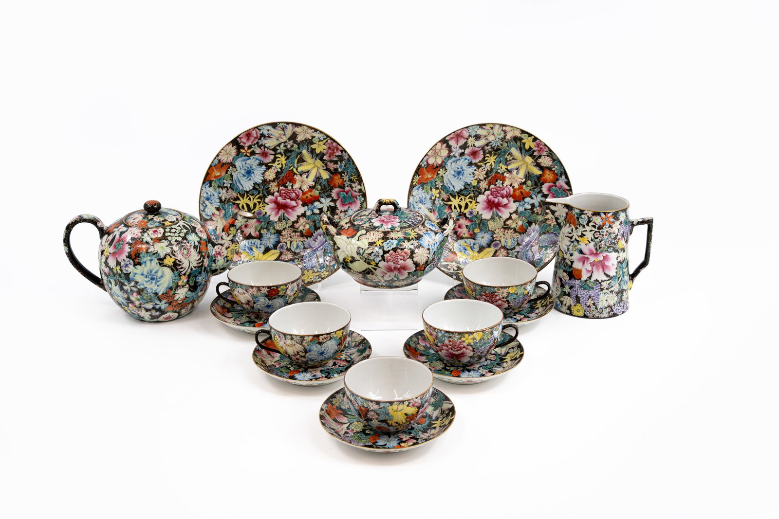 A Chinese mille-fleurs decorated porcelain tea set (1 of 20)