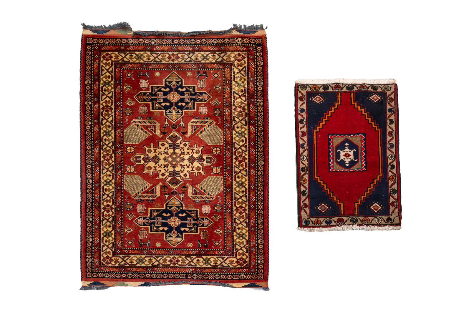 A lot of two hand-knotted Persian wool carpets with various Oriental decorations (1 of 13)