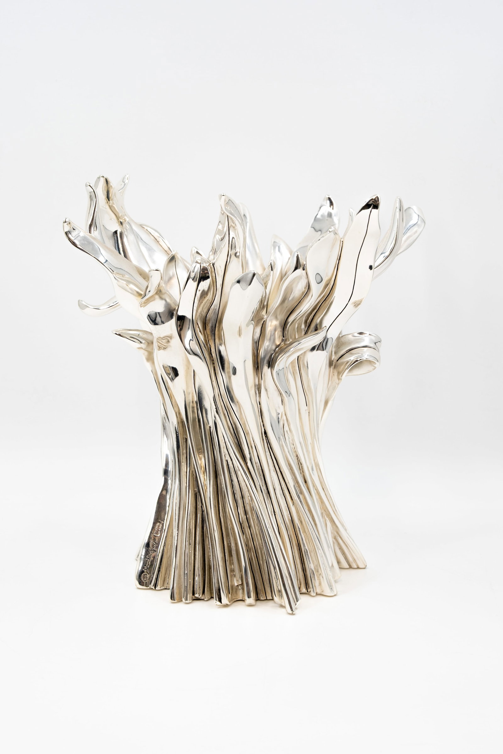 A 20th century Marcello Giorgio sterling silver and resin vase (1 of 13)