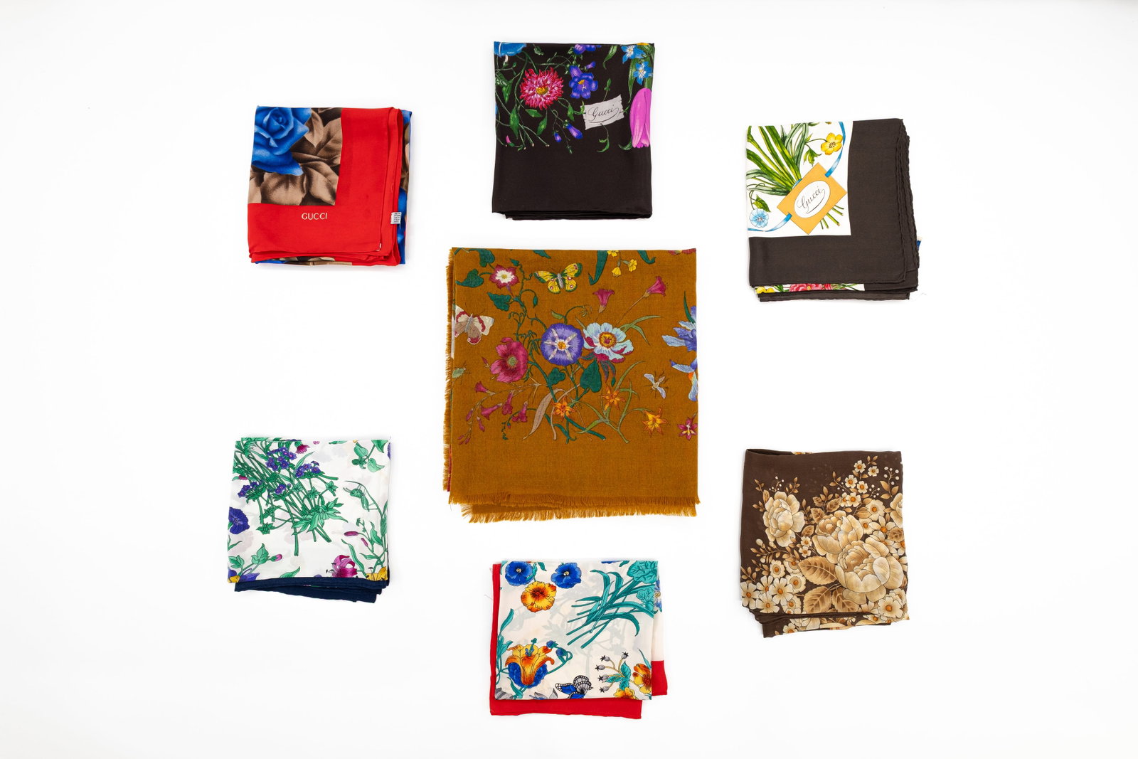A composed lot of seven various GUCCI scarves (1 of 18)