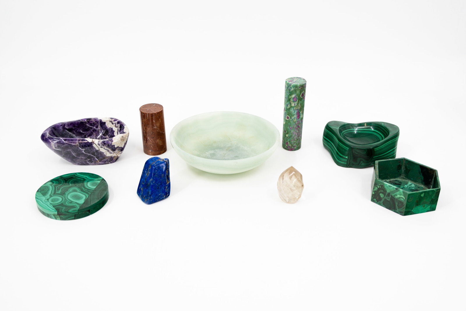 A composed lot of nine finely carved various stone (1 of 6)