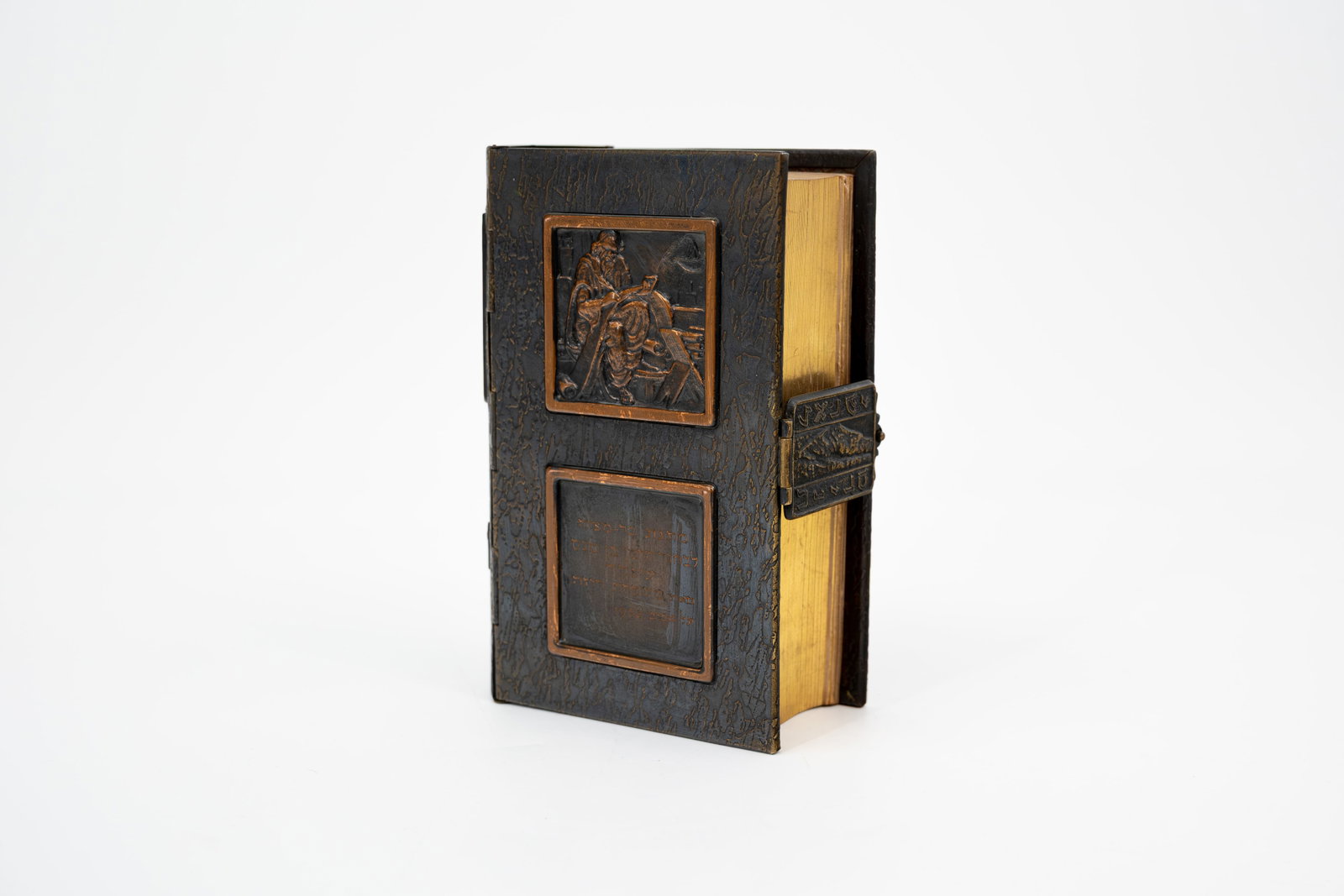 A rare Tanakh finely engraved brass mounted Torah Hebrew Bible: A rare Tanakh finely engraved brass mounted Torah Hebrew bible, depicting Moses and the other side inscribed "torah nevi'im and ketuvim". Edition circa 1950s. H: 17 - W: 11 cm