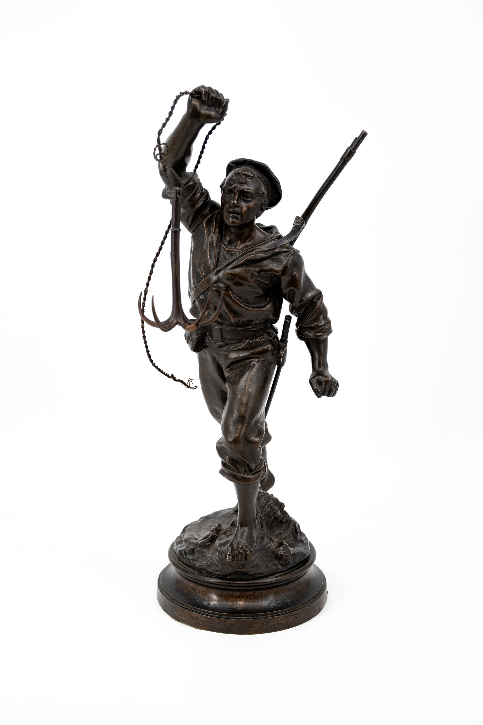 Adrien Etienne GAUDEZ (1845-1902) An antique French patinated bronze sculpture: Adrien Etienne GAUDEZ (1845-1902) An antique French patinated bronze sculpture depicting a standing man. Signed, late 19th century. H: 52,5 cm