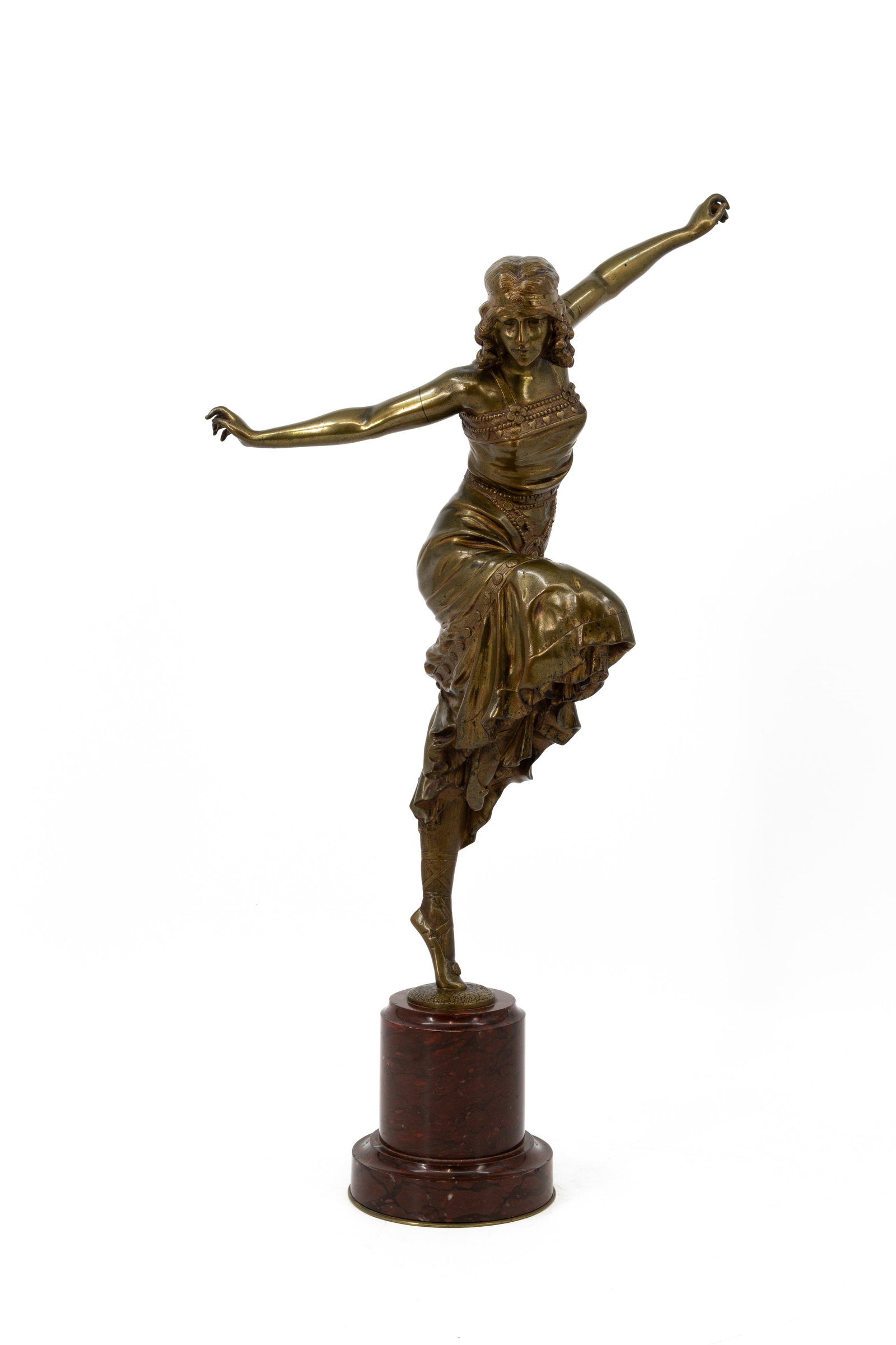 Paul PHILIPPE (1870-1930) An art deco patinated bronze sculpture: Paul PHILIPPE (1870-1930) An art deco patinated bronze sculpture representing a female dancer. Footed on a mounted marble base. Signed, circa 1900. H: 44,5 cm