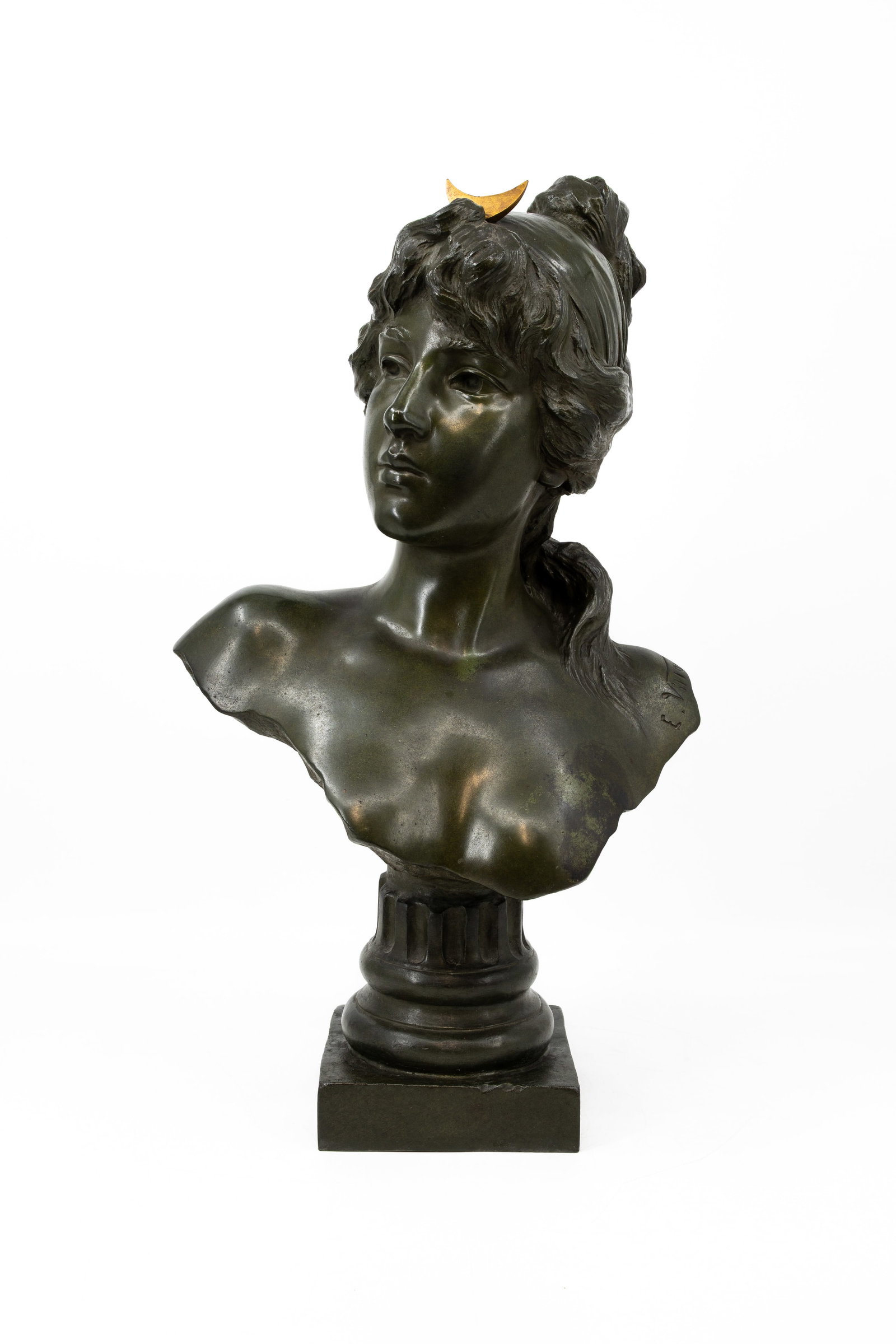 Emmanuel VILLANIS (1858-1914) An antique French patinated bronze bust sculpture (1 of 9)