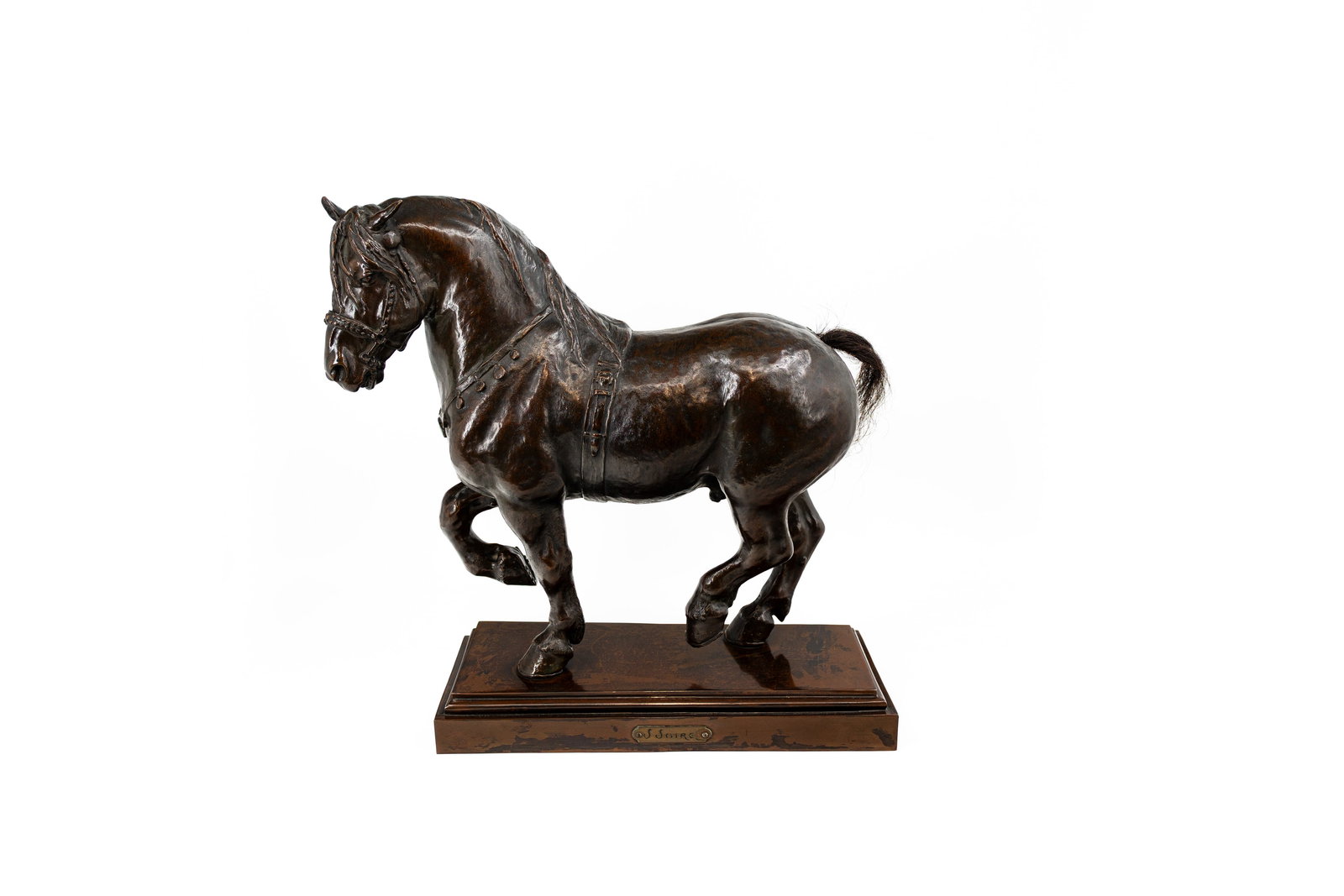 Jean JOIRE (1862-1950), attributed to. A large antique patinated galvano-bronze sculpture: Attributed to Jean JOIRE (1862-1950). A large antique patinated galvano bronze animalier sculpture depicting a standing horse. In front with small plaque. Circa 1900. The tail has damage, report avail
