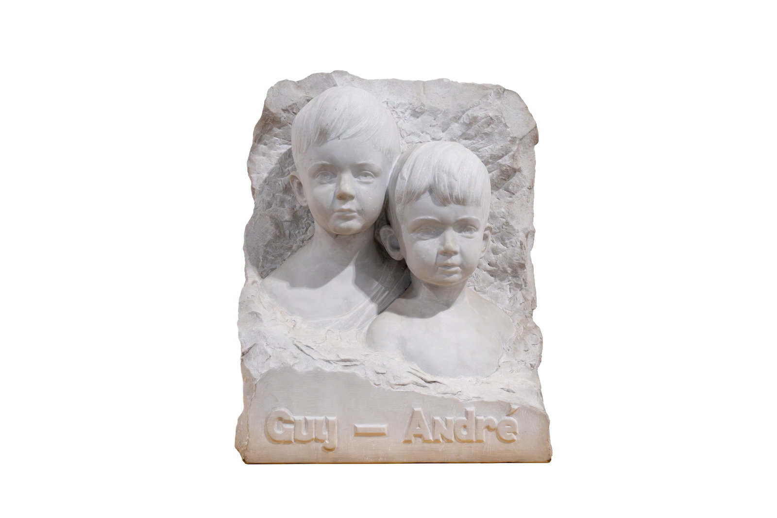 Octaaf ROTSAERT (1885-1964) A large antique figural carved marble bas-relief sculpture: Octaaf ROTSAERT (1885-1964) A large antique figural carved marble bas-relief sculpture representing two children. Signed and dated, 1935. H: 56 - W: 40 - D: 26 cm