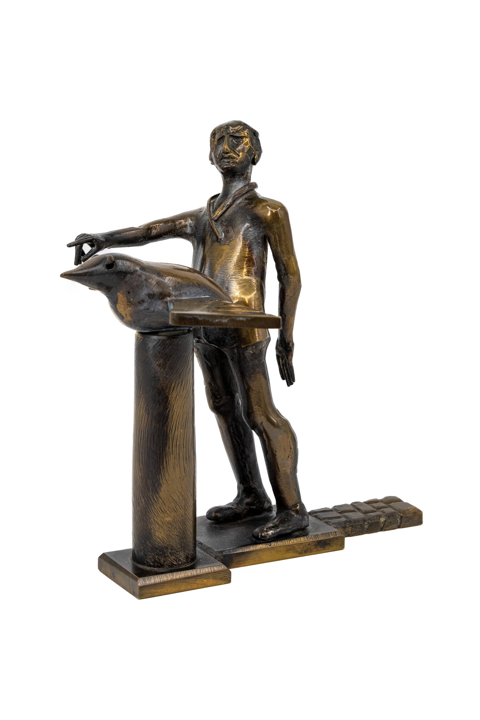 Jef CLAERHOUT (1937-2022) "Man met vogel". A Belgian patinated bronze sculpture (1 of 8)