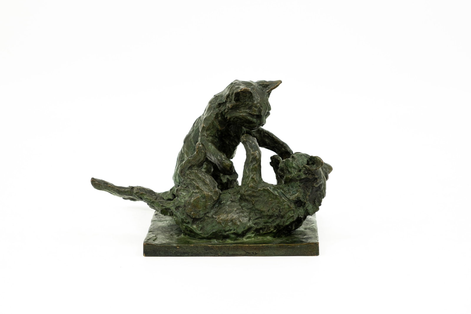 Louise HAERENS-ROBELIUS (1884-1961) A Belgian patinated bronze sculpture (1 of 9)