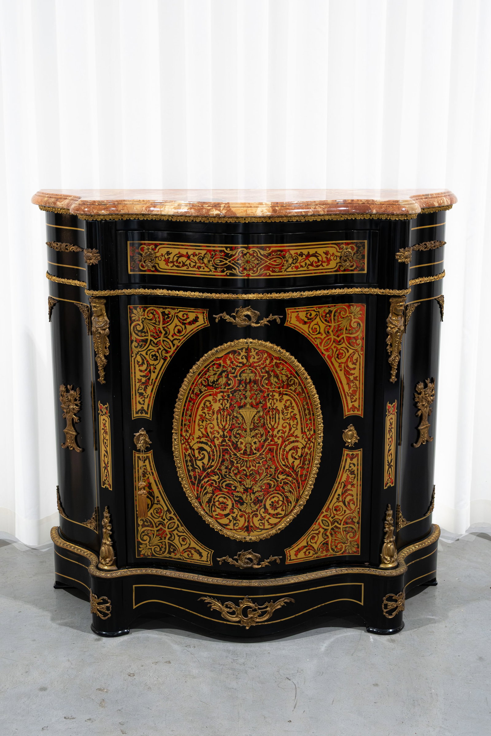 A 20th century Napoleon III Boulle-style inlaid commode (1 of 11)