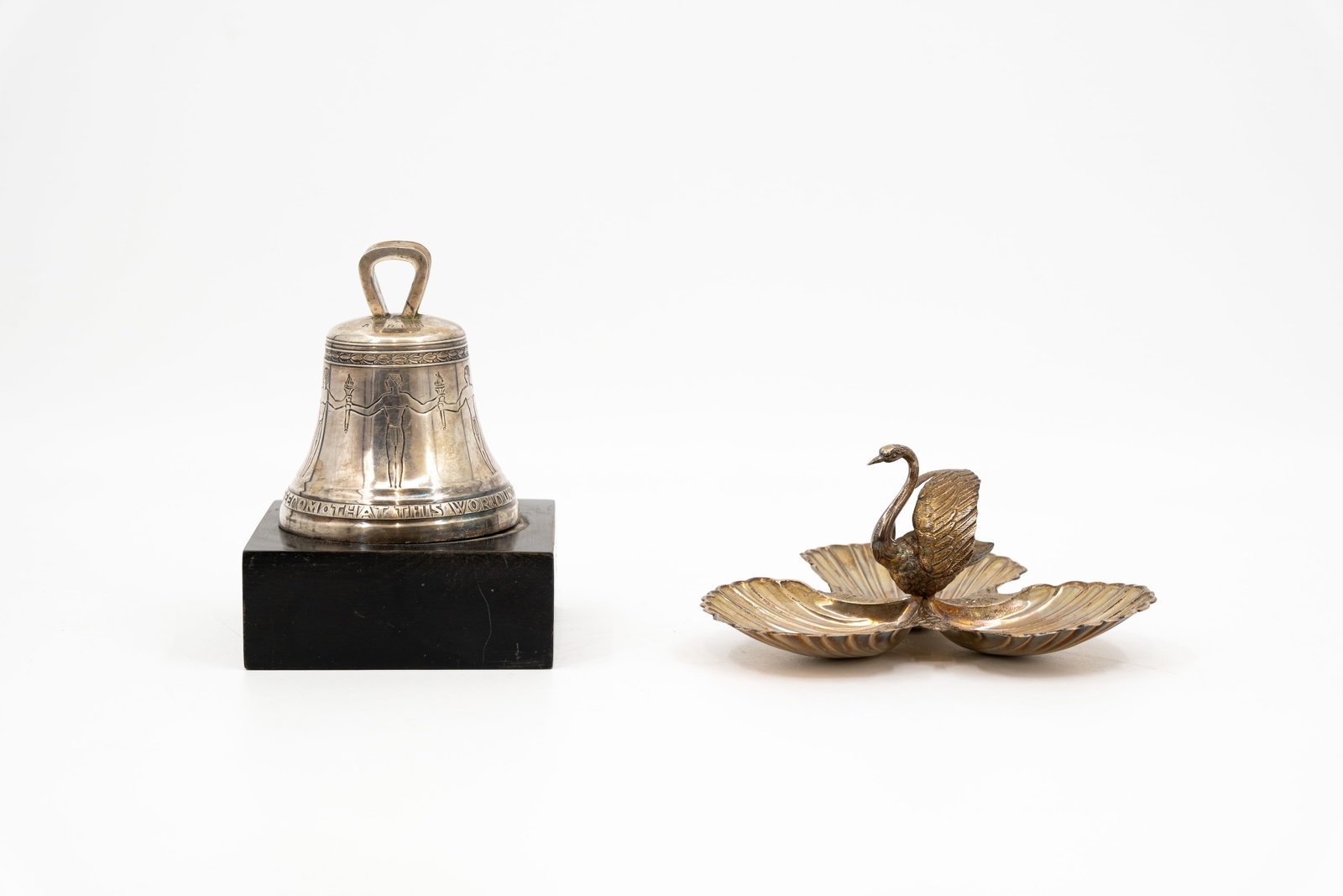 A composed lot of two silver items (1 of 17)