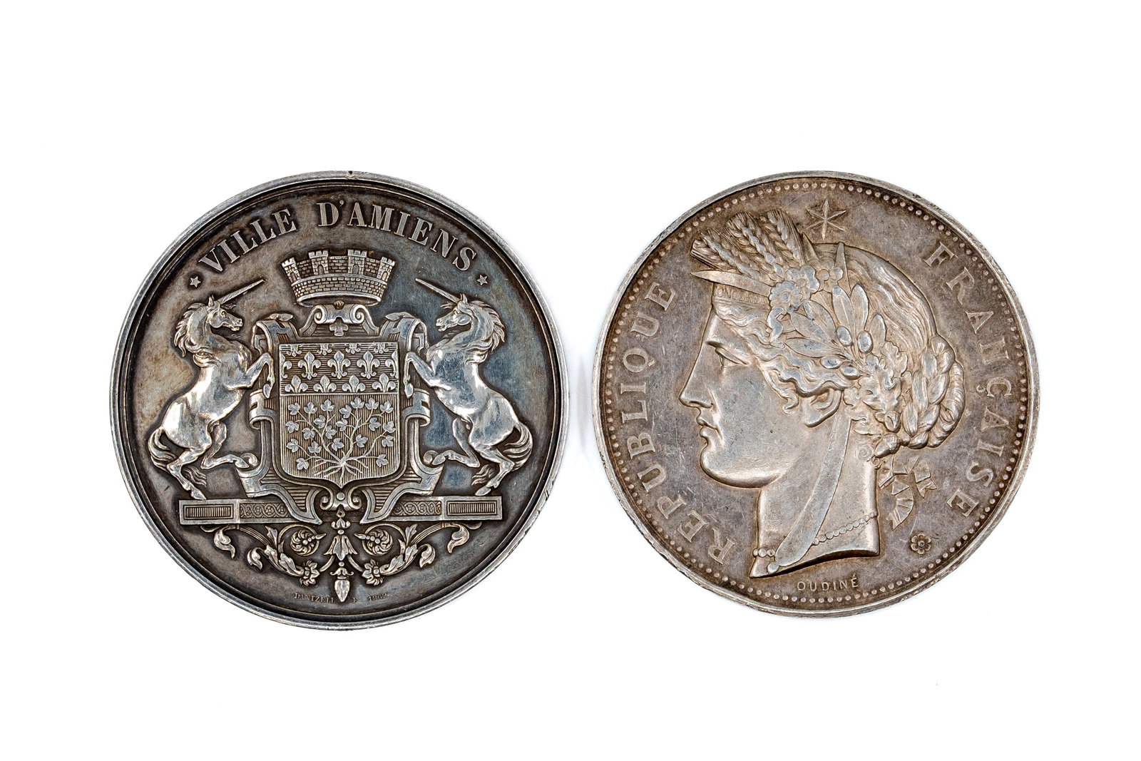 A pair of French silver medals (1 of 2)