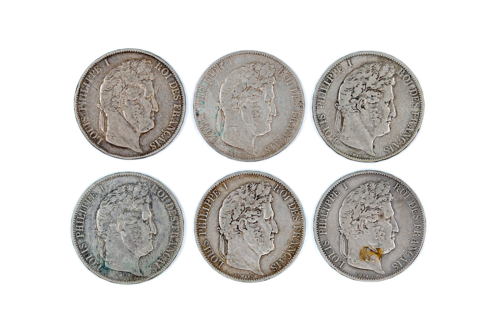 A lot of six French silver 5 Francs coins of Louis-Philippe I, dated 1845-1848: A lot of six French silver 5 Francs coins of Louis-Philippe I, dated 1845-1848. Comprising multiple issues with laureate head obverse and wreath reverse. Total weight: 148,20 g