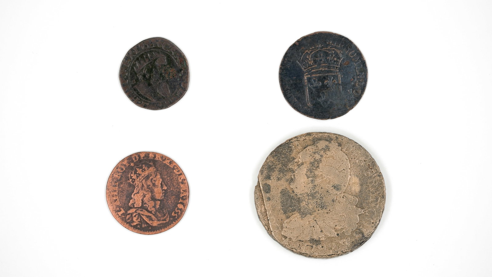 A lot of four coins, comprising French and other European issues (1 of 2)