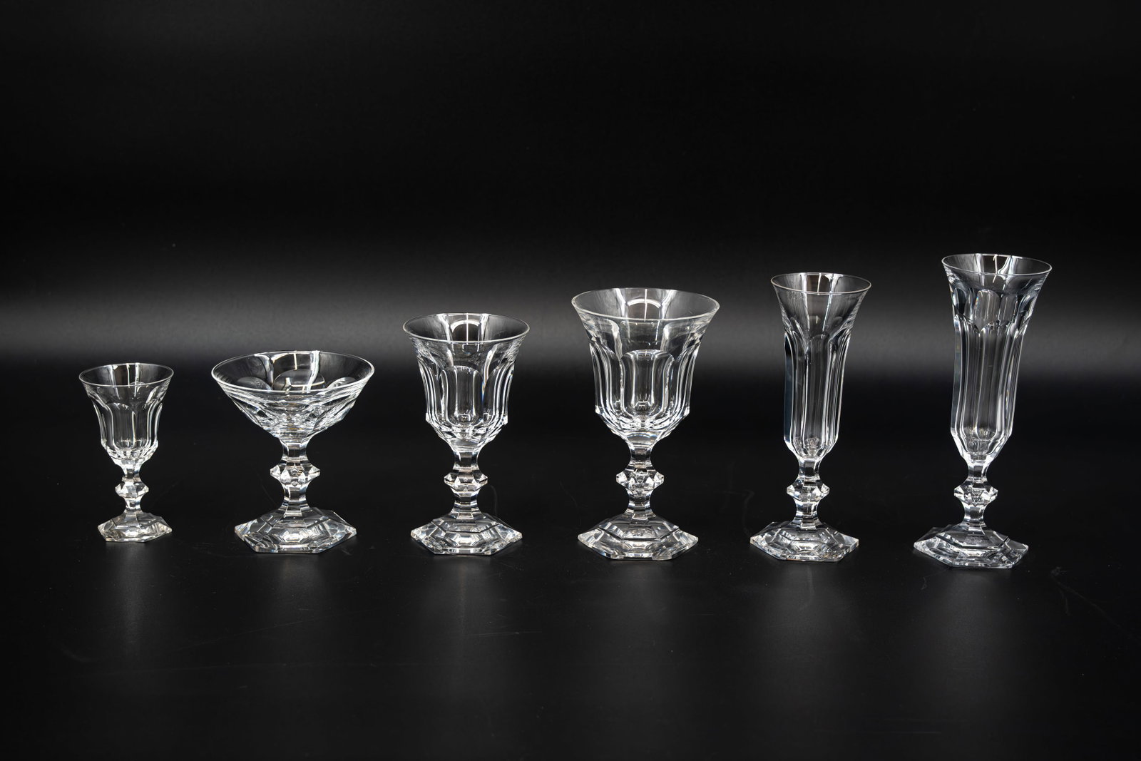 An extensive 95 piece Val Saint Lambert clear-crystal drinking service (1 of 7)