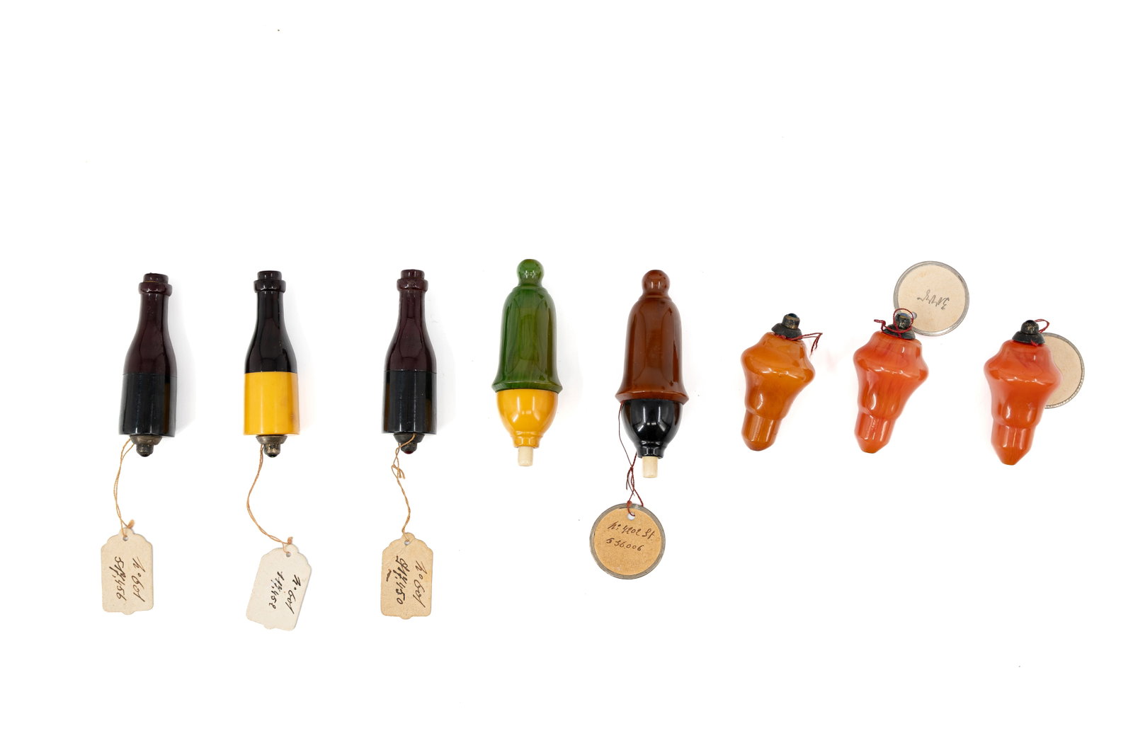 A composed lot of various antique decorative bell pushes (1 of 6)