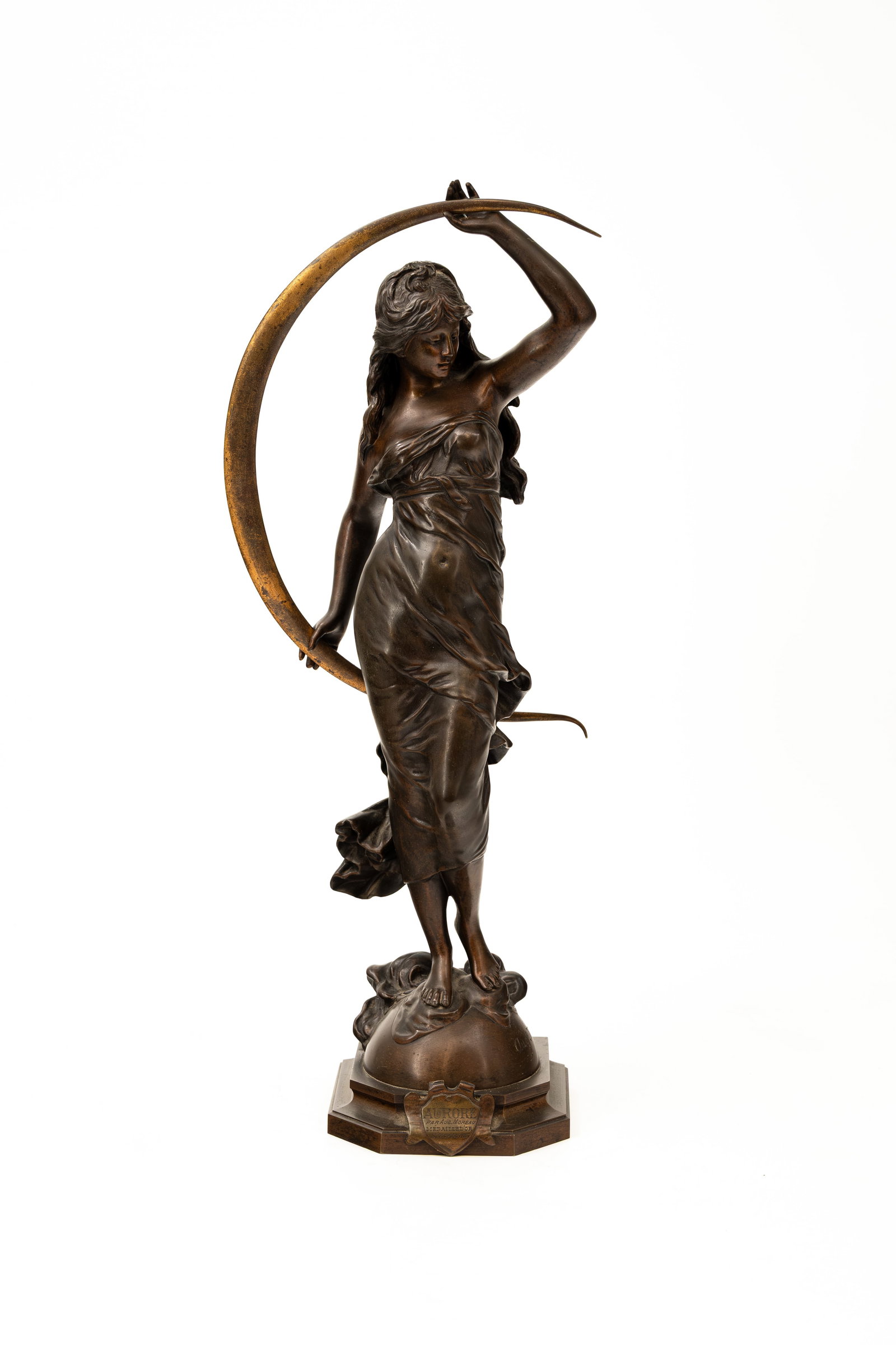 Auguste MOREAU (1834-1917) "Aurore". An antique patinated bronze sculpture (1 of 9)