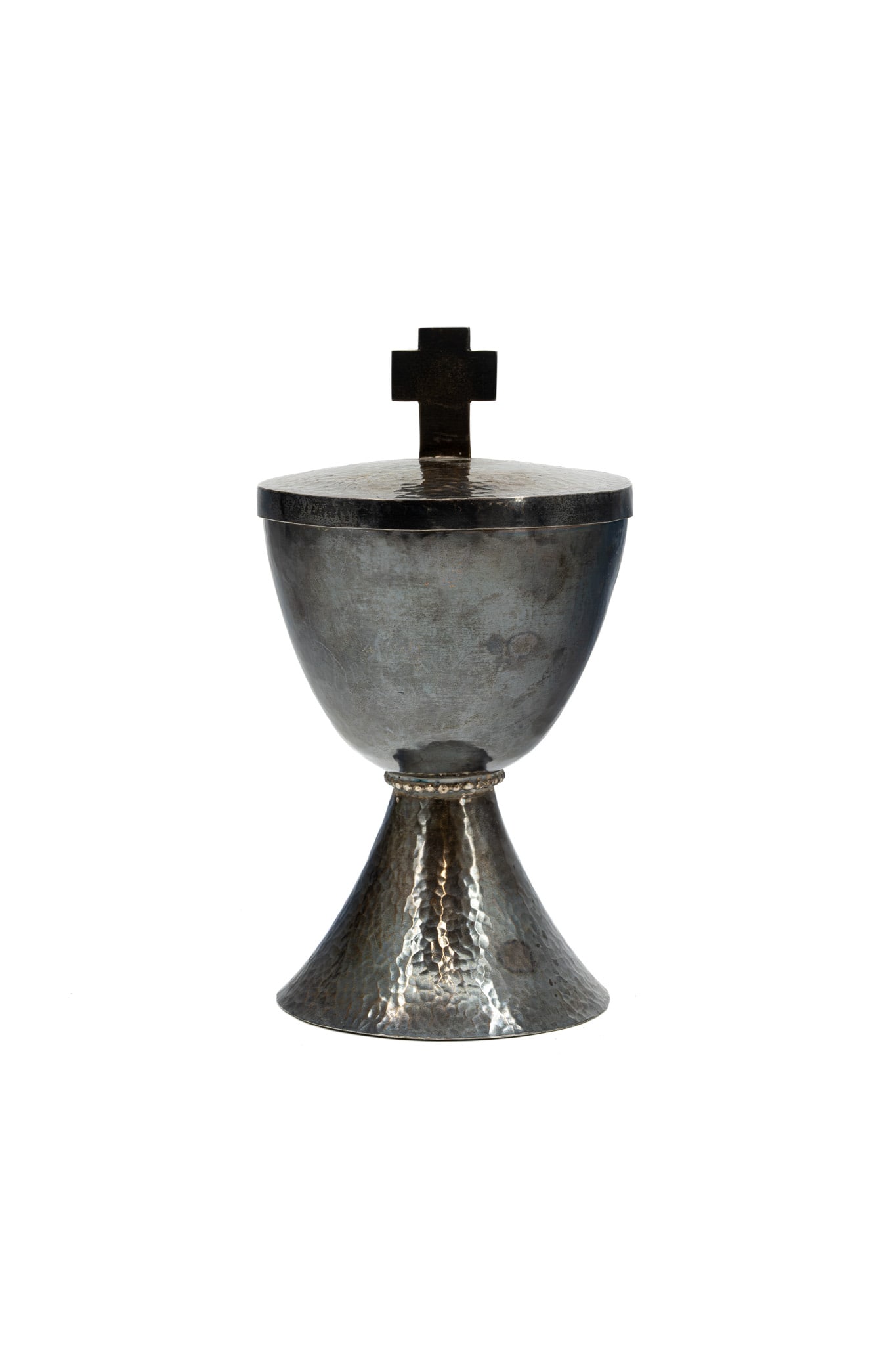 An art deco style silver ciborium with covered lid (1 of 7)