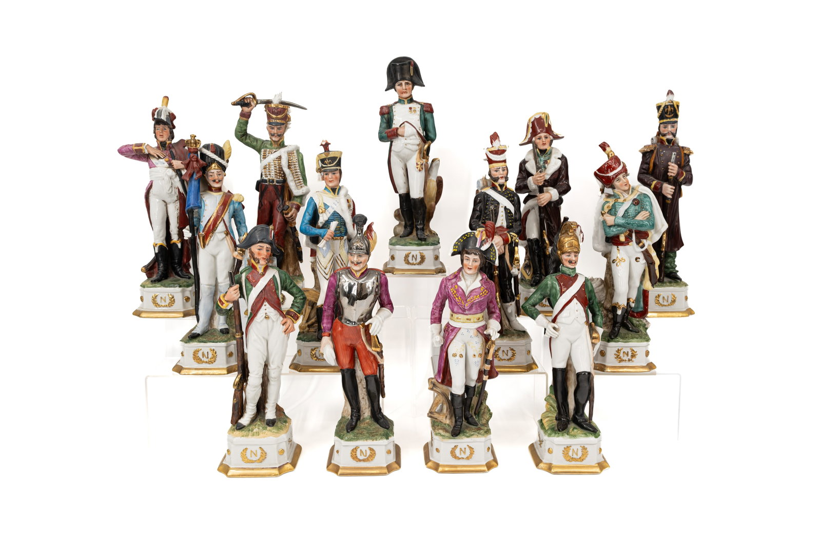 A lot of 13 glazed porcelain Napoleonic figures of officers and soldiers (1 of 7)