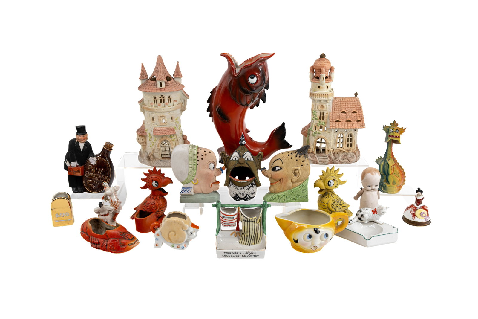 A large composed lot of 19 small antique biscuit porcelain figurines: A large composed lot of 19 antique biscuit porcelain figurines, toothpick holders and other small decorative objects. Circa 1900-1920s. H: 3,5 - 20 cm, smallest to largest.