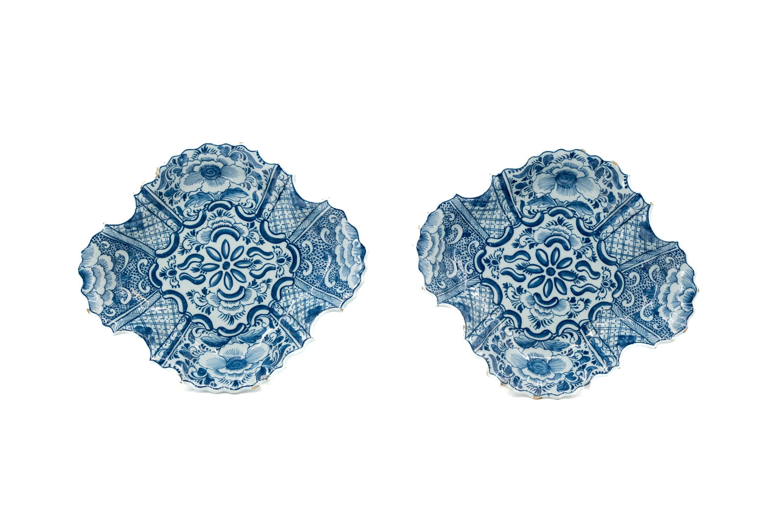 A lot of two matching antique Dutch Delft blue-and-white ceramic fruit dishes (1 of 6)