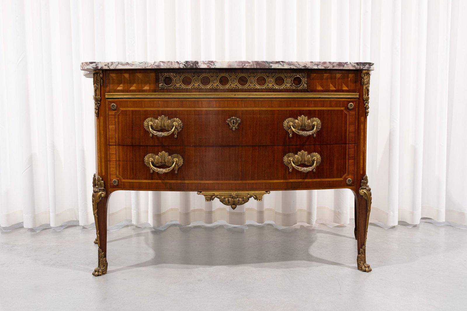 An imposing and antique Louis XV style commode (1 of 8)