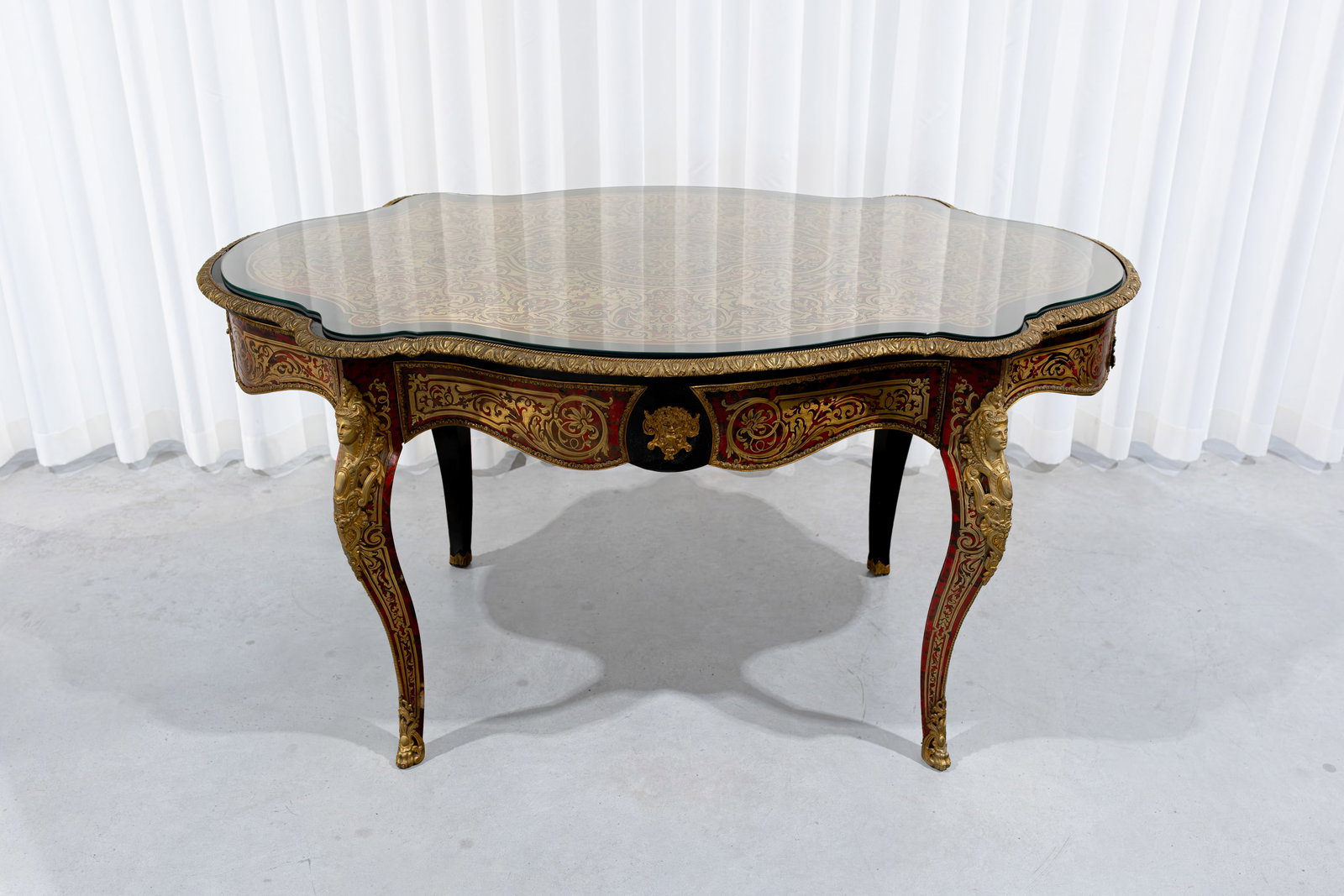 An antique Napoleon III table finely inlaid with copper and tortoiseshell in Boulle style (1 of 9)