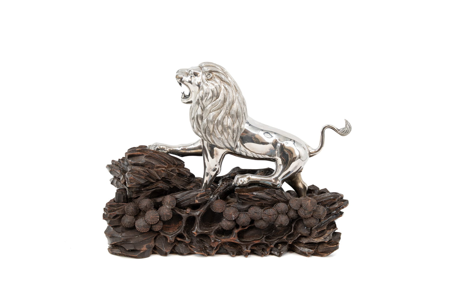 A rare and probably Chinese figural Sterling silver lighter (1 of 12)