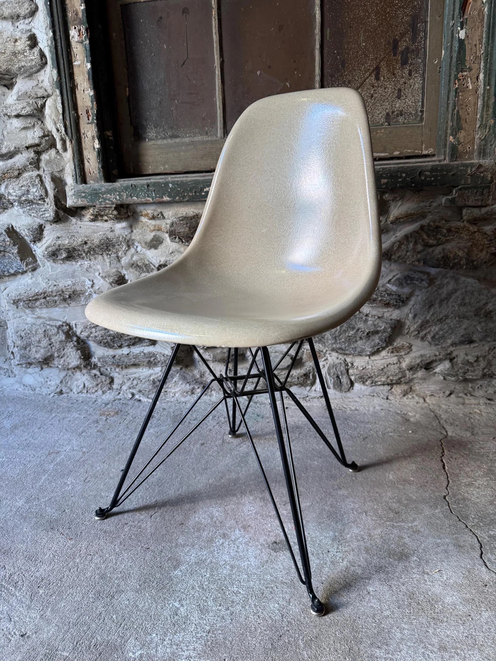 Modernica Fiberglass Shell Chair (1 of 4)