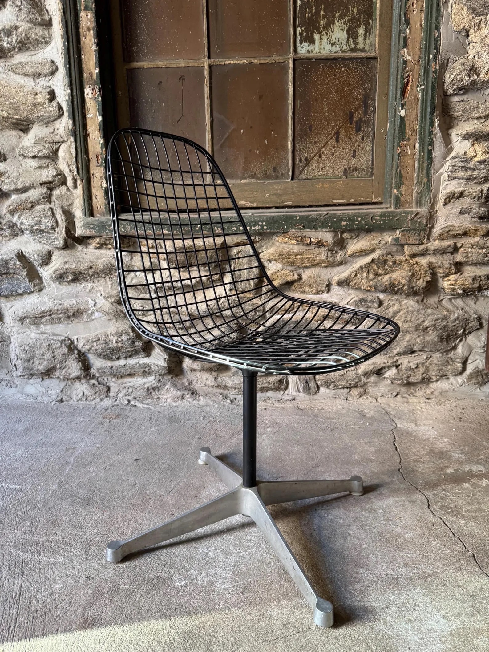 Eames for Herman Miller Wire Chair (1 of 3)