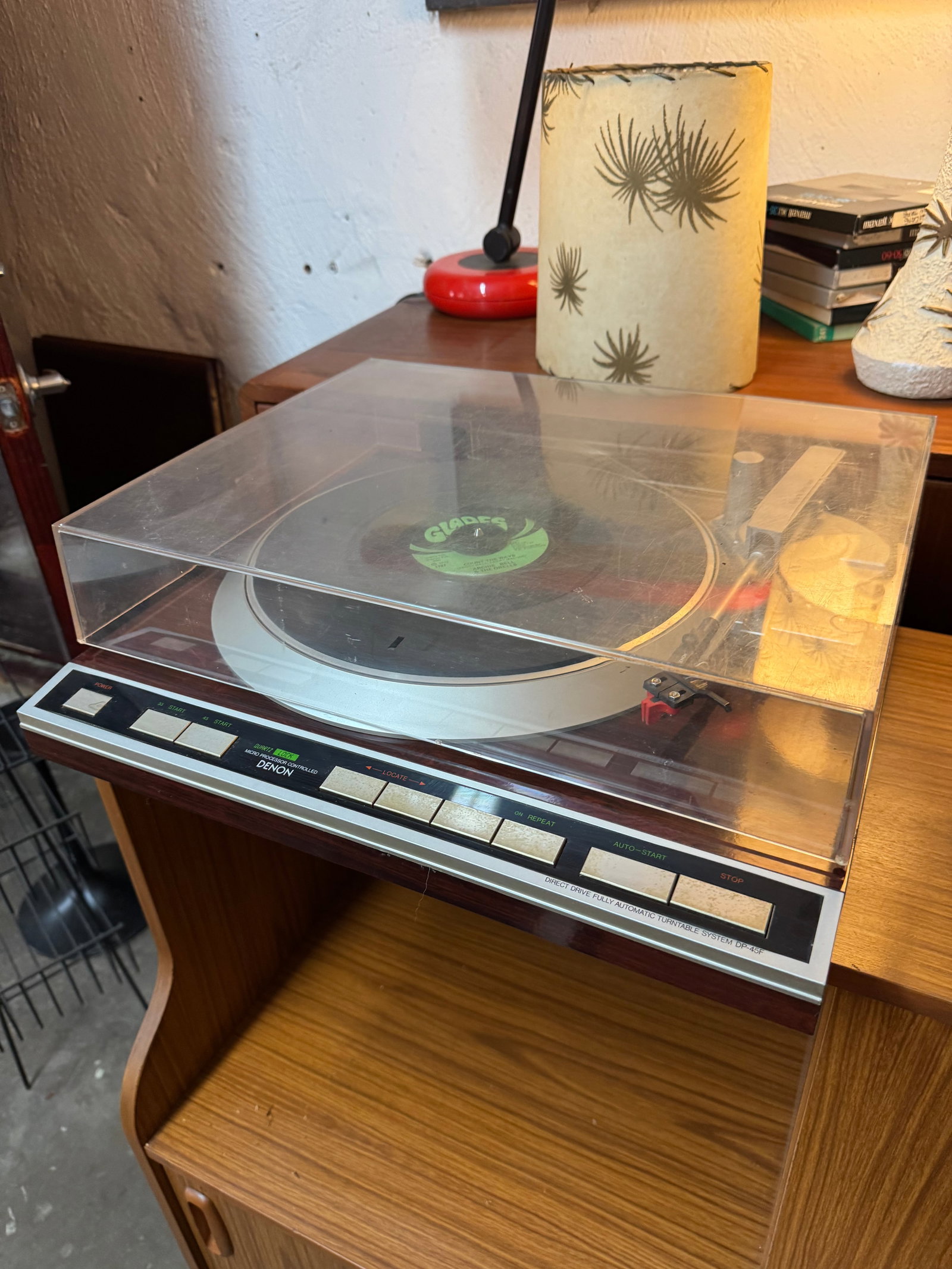 Vintage Denon DP-45F Quartz Fully Automatic Direct-Drive Turntable (1 of 8)