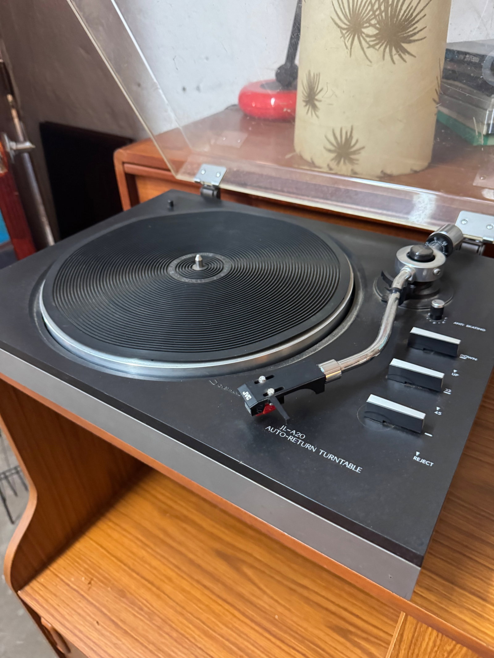 Vintage JVC JL-A20 Semi-Automatic Belt-Drive Turntable, 1970s Japanese Hi-Fi Vinyl Deck (1 of 7)