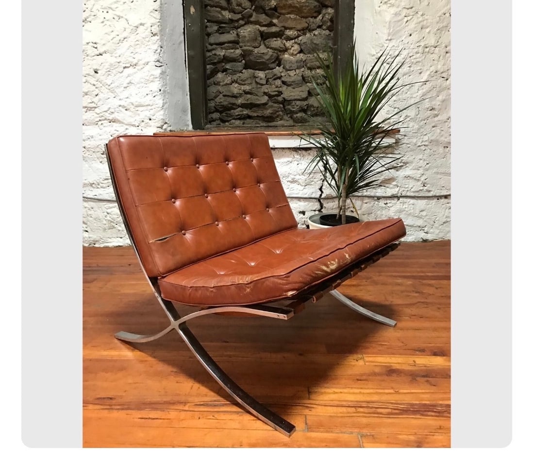 Knoll Barcelona Lounge Chair, Ludwig Mies van der Rohe Design (1 of 5)